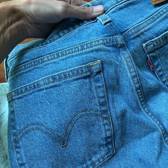 COPY - Levi’s Wedgie straight leg jeans - Picture 11 of 11
